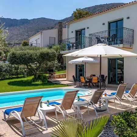 Nefeli By Херсонісос